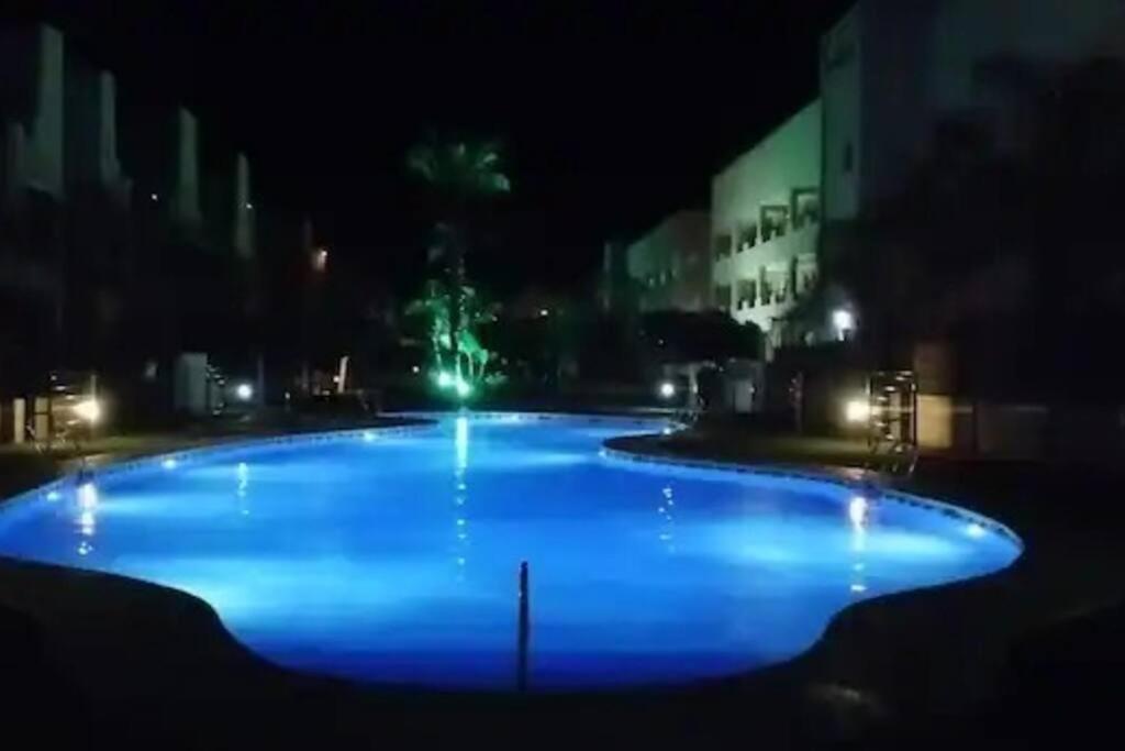 Bajo Con Jardin A Pie De Playa Y Piscina Comunitaria Con Jacuzzi Appartement Playas de Vera Buitenkant foto