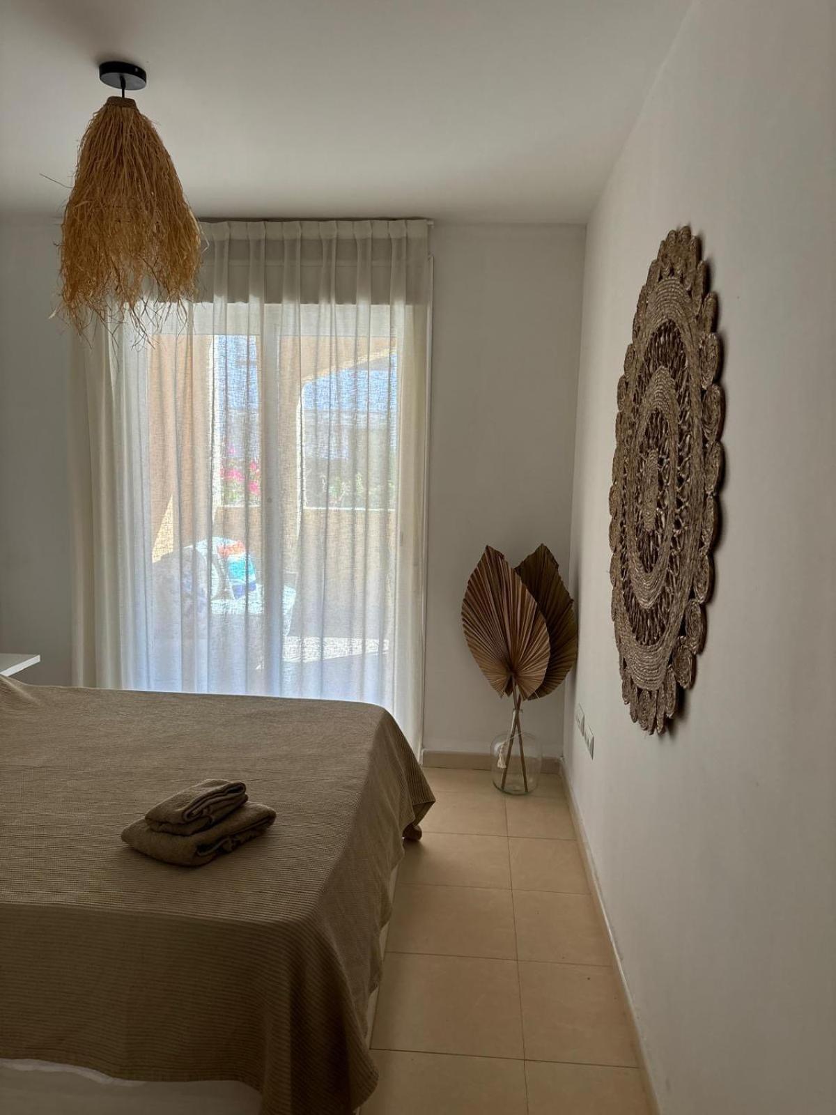 Bajo Con Jardin A Pie De Playa Y Piscina Comunitaria Con Jacuzzi Appartement Playas de Vera Buitenkant foto
