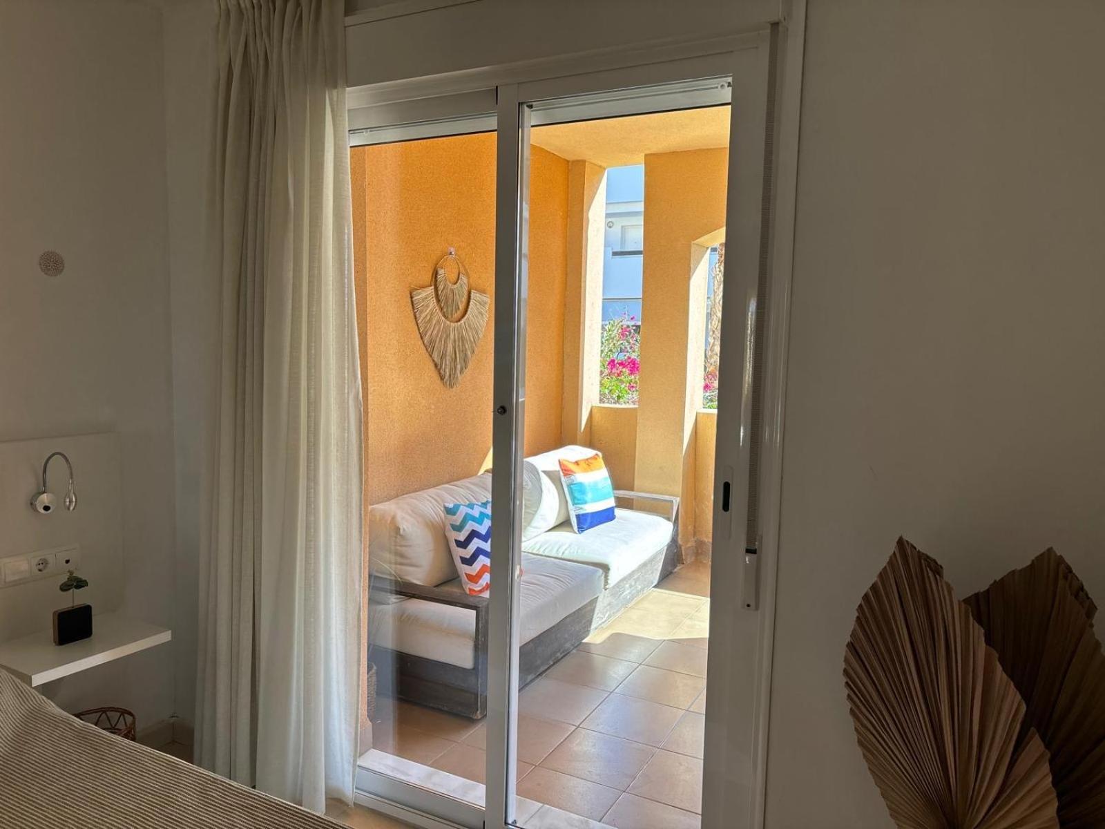 Bajo Con Jardin A Pie De Playa Y Piscina Comunitaria Con Jacuzzi Appartement Playas de Vera Buitenkant foto